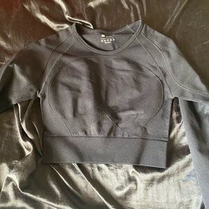 black cropped work out shirt from amazon